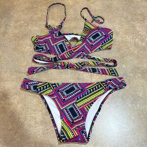 NWT women’s C apparel bikini